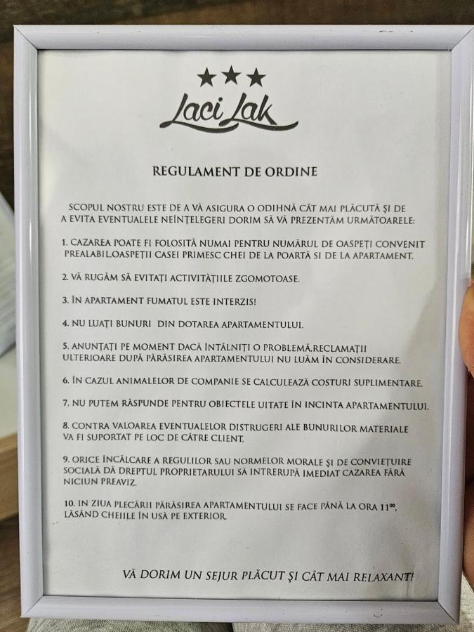 Laci Lak Premium Apartment Oradea Exteriör bild
